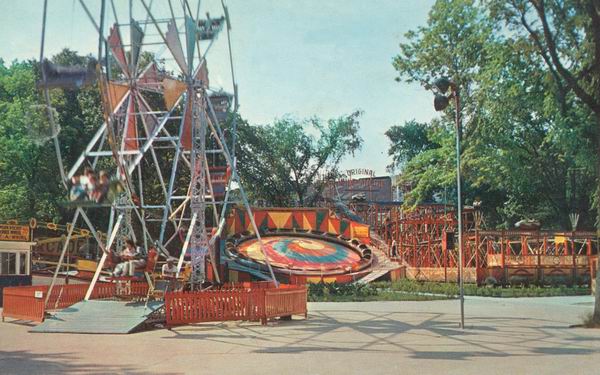 Bob-Lo Island - Old Postcard (newer photo)